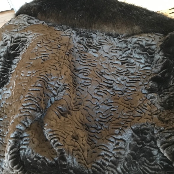 ASHRO LONG CHOCOLATE BROWN FAUX FUR COAT - Picture 14 of 15